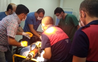 12 yaşındaki çocuk elini salça çekme makinesine kaptırdı