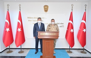 Tuğgeneral Koyuer, Vali Yılmaz'ı ziyaret etti