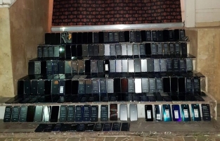Osmaniye'de 339 akıllı telefon ele geçirildi