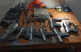 Kurusıkı tabancaları gerçek silaha dönüştüren şahıs yakalandı