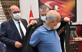 Osmaniye'de yılın ahisi Ekrem Demirbaş seçildi