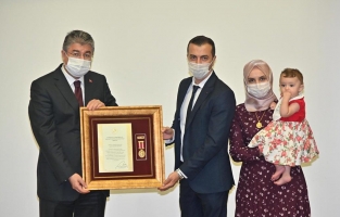 Osmaniye'de 'Devlet Övünç Madalyası ve Beratı' töreni