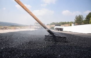 Okul yolları asfaltlanıyor