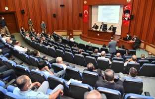 Vali Yılmaz, vatandaşımız 'Allah Devletimizden razı olsun' demeli