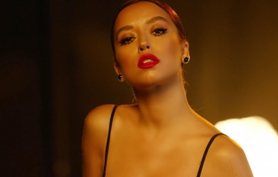 Tuğba Yurt hayranlarını kırmadı