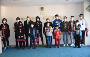 7 Ocak Kurtuluş Kupası Satranç Turnuvası Ödül Töreni yapıldı