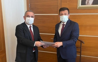 Hamza Dağ: Demokrasi açısından yerel medyaya sahip çıkmak gerekir