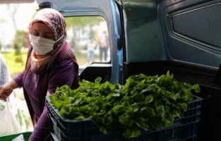 Engelli vatandaştan sağlıkçılara duygulandıran destek