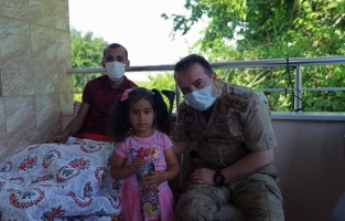 Jandarma Komutanı Tombul'dan Kuzey Irak Gazisi Talan ve Kelek'e ziyaret