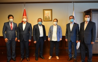 Bakan Derya Yanık'a hemşerilerinden ziyaret