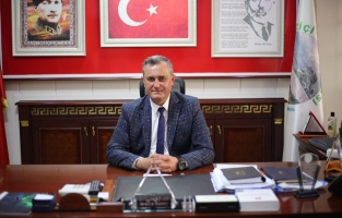 CHP'den istifa eden Düziçi Belediye Başkanı Alper Öner Ak Parti'ye katıldı