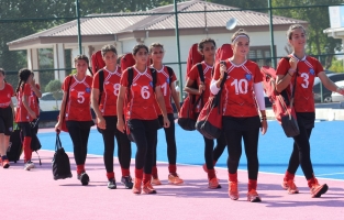 Hokey 5S 1. ve 2.lig maçları Osmaniye'de başladı