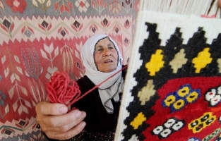 'Karatepe Kilimi' Coğrafi İşaret Tescil Belgesi aldı
