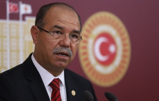 Mücahit Durmuşoğlu, 15 Temmuz dolayısıyla TBMM'de basın toplantısı düzenledi