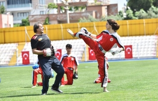 Sporcularımız 3 Altın, 8 Gümüş, 3 Bronz madalya kazandı