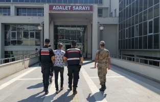 Jandarma, 4 ayrı suçtan aranan şüpheliyi yakaladı
