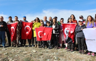 Kaymakam İlhan, doğa yürüyüşüne katıldı