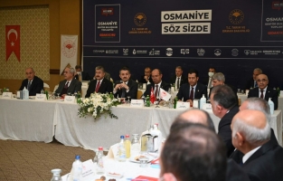 Tarım ve Orman Bakanı Bekir Pakdemirli, Osmaniye'de sektör temsilcileri ile buluştu