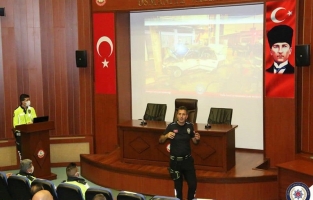 Kaza yapan sürücülere trafik eğitimi verildi