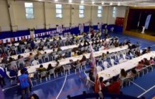 101 yetim çocuğa ayakkabı dağıtıldı