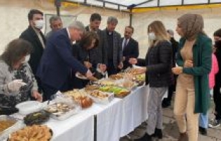 Ak kadınlardan "Tutum, Yatırım ve Türk Malları Haftası" etkinliği