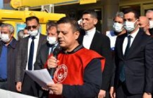 Kamu-Sen: Ek zam ve refah payı vazgeçilmez talebimizdir