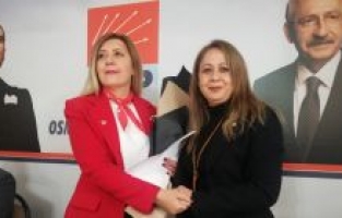 CHP Kadın Kollarında bayrak değişimi