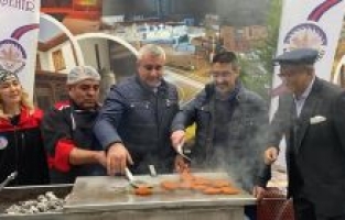Osmaniye Vakfı'nda "Sucuk Ekmek Günü" Etkinliği