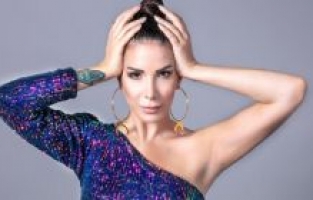 Tuğba Özerk'ten "Akustik Sezen Aksu Şarkıları"