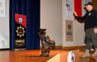 Vali Yılmaz: Uyuşturucu ile mücadeleyi başladığı yerde bitirirsek başarılı oluruz