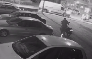 Hırsızlık yapmadan duramıyor!