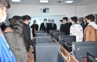 Vali Yılmaz: Devletimiz bütün imkânları çocuklarımıza sunmaya gayret ediyor