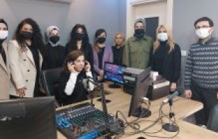 Ak Parti Kadın Kollarından Radyo 80’e “Dünya Radyo Günü” ziyareti