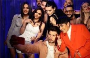 Cansever'den hayranlarına ters köşe bir şarkı: Ondan Ver Bana!