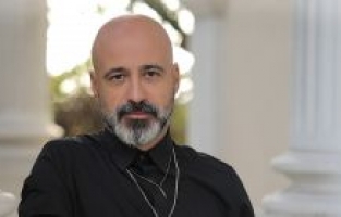 Ferhat Köse’den yeni single “Hem De Çok”