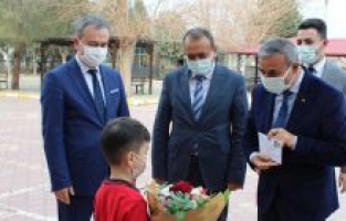 Minik öğrenciden İl Sağlık Müdürünü duygulandıran ve mutlu eden mektup