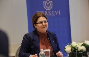 Bakan Derya Yanık, New York’ta Türk vatandaşları ile bir araya geldi