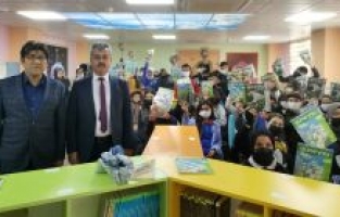 Namık Kemal Ortaokulu Ahmet Doğru'yla Güneysu Dergisi Okuyor 