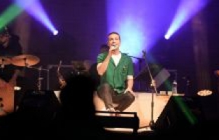 Oğuzhan Koç Akustik Konseri İzmir'i büyüledi