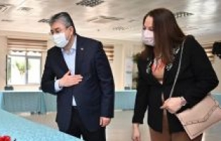 Vali Dr. Erdinç Yılmaz’ın 14 Mart Tıp Bayramı mesajı