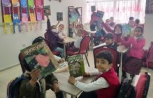 Eğitimci Şair Yazar Ahmet Doğru, söyleşi için şiir yazdı 