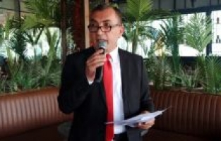 Uğur Poyraz başkan adayı oldu