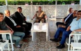 Şehit ailelerinden Amanoslar'daki terör temizliğinin ardından Jandarma'ya ziyaret