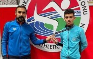 Türkiye rekorunu 7 saliseyle kaçırdı