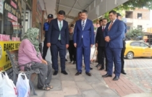 Vali Yılmaz, Bahçe'de esnafları ziyaret etti