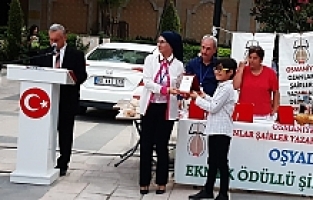 25. Ekmek Ödüllü Şiir Yarışması'nda ödüller dağıtıldı