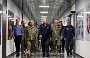 Cumhurbaşkanı Erdoğan, Hulusi Akar'dan bilgi aldı