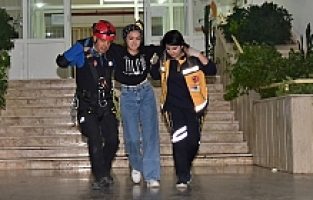 KYK Kız Yurdunda Deprem Anı, Çök Kapan Tutun ve Tahliye Tatbikatı