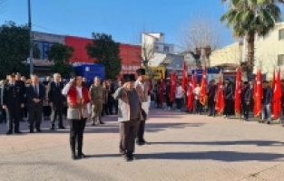 Depremin gölgesinde "Kurtuluş Günü" kutlandı