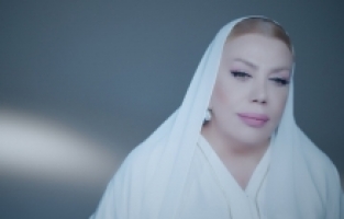 Mine Koşan - Gönül Hun Oldu Şevkinden